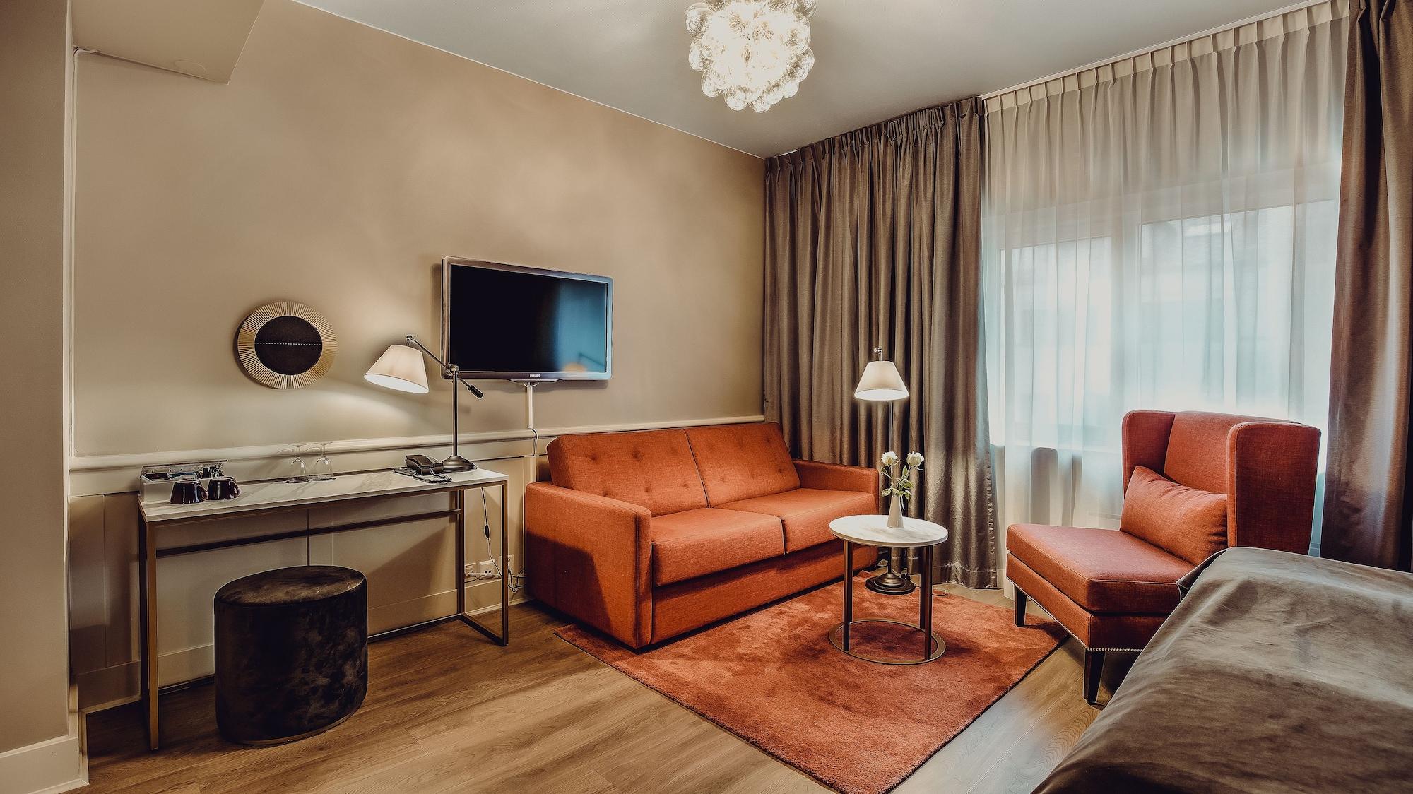 Home Hotel Grand בודו מראה חיצוני תמונה