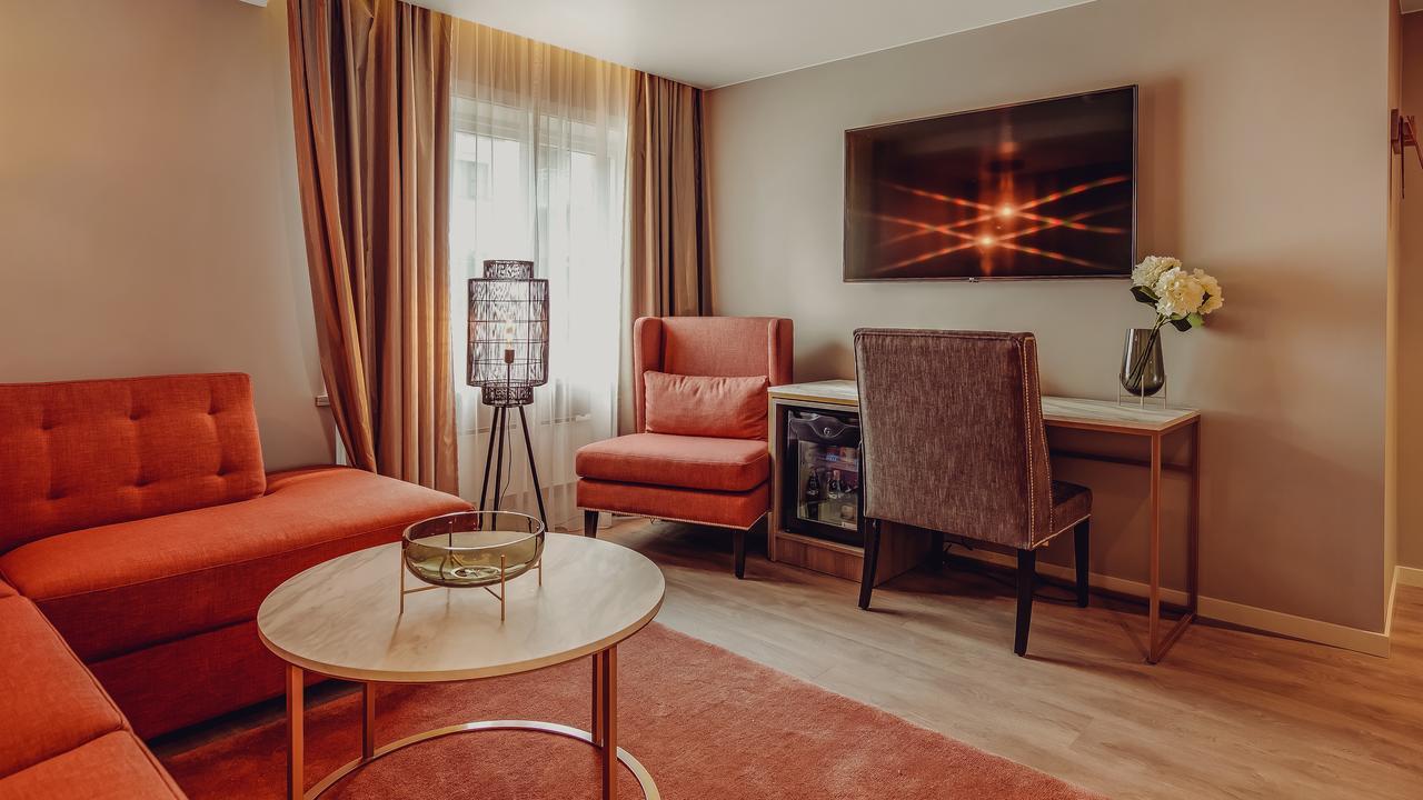 Home Hotel Grand בודו מראה חיצוני תמונה