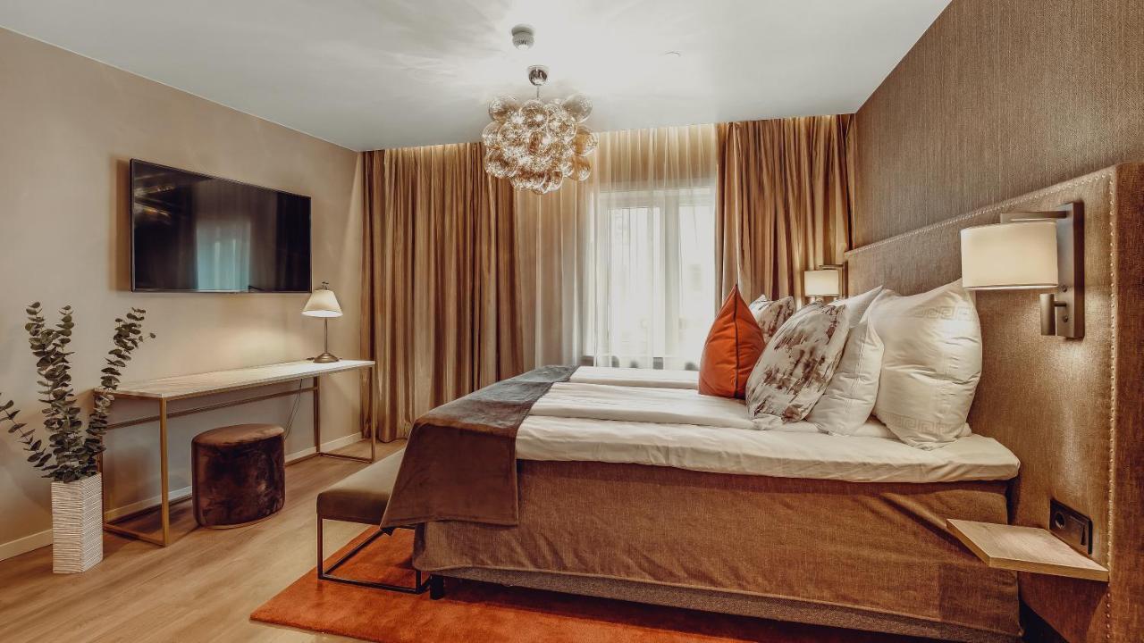 Home Hotel Grand בודו מראה חיצוני תמונה